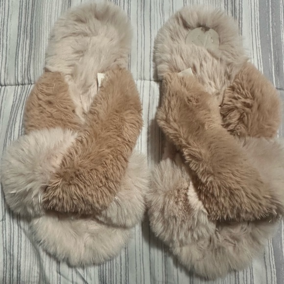 Anthropologie & Minnetonka Set of 2 warm slippers Size 9 - Picture 5 of 7